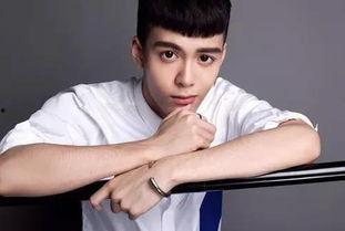 圈内爆料曾舜晞视频,揭秘明星背后的真实生活 第1张 圈内爆料曾舜晞视频,揭秘明星背后的真实生活 第1张